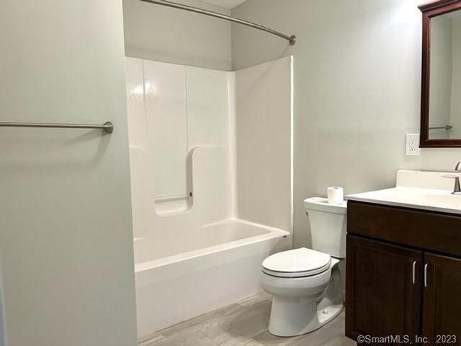 APT-103 - 467 Glenbrook Rd, Home with 1 bedrooms, 1 bathrooms and 1 parking in Stamford CT | Image 15