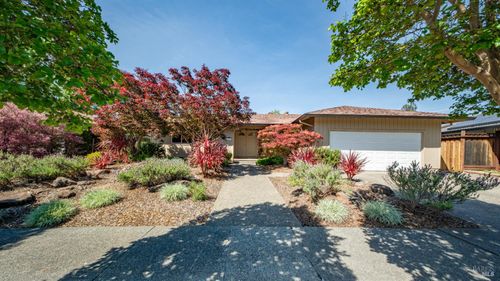 4043 Rainier Avenue, Santa Rosa, CA, 95405 | Card Image