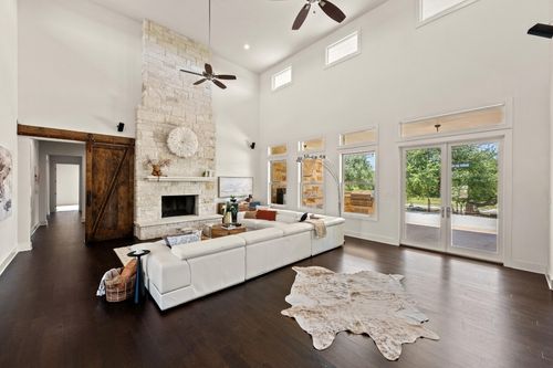 3400 Tuscany Dr, Driftwood, TX, 78619-9134 | Card Image