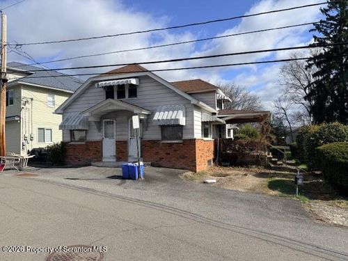 1149 Bennett St, Old Forge, PA, 18518-1230 | Card Image