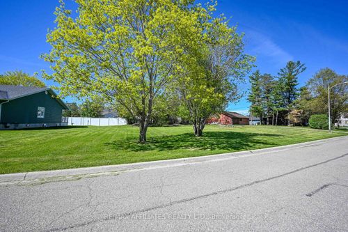 00 George Ave, Perth, ON, K7H2Z1 | Card Image