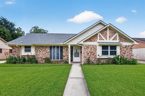 10715 Sagewind Dr, Houston, TX, 77089-3022 | Card Image