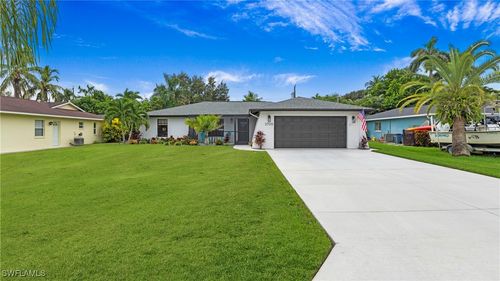 3705 Tomlinson St, BONITA SPRINGS, FL, 34134-7548 | Card Image