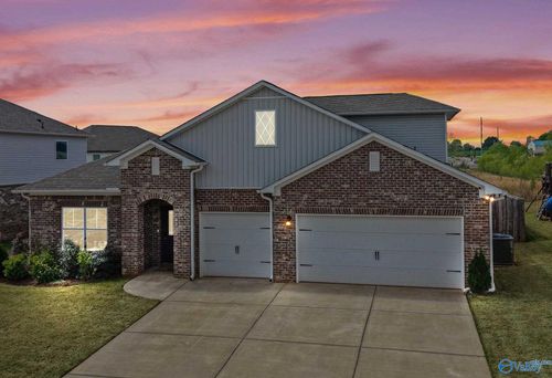 404 Arcanum Ln, New Market, AL, 35761-6300 | Card Image
