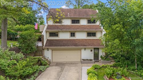 3325 Proctor Ln, Oakland, MI, 48363-2730 | Card Image
