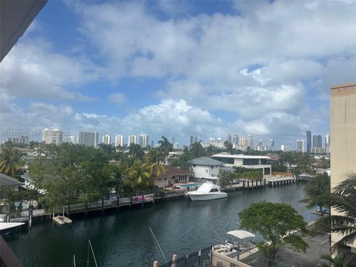 apt-409-2903 Ne 163rd St, North Miami Beach, FL, 33160-4412 | Card Image