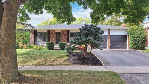 lower-70 Ramona Blvd, Markham, ON, L3P2K4 | Card Image