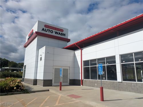 2606 Green Rd, Madison, OH, 44057-2452 | Card Image