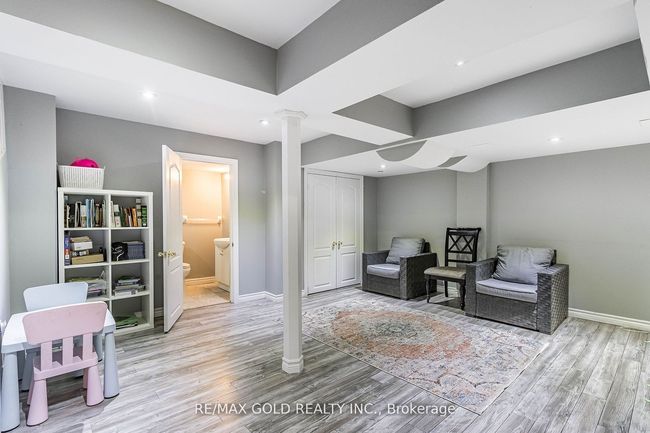 251 Father Tobin Rd, House other with 6 bedrooms, 4 bathrooms and 4 parking in Brampton ON | Image 33