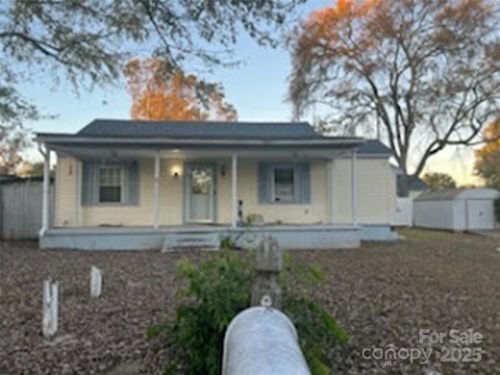 453 Marion St, Calhoun Falls, SC, 29628-1264 | Card Image