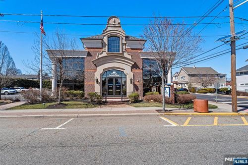 177 Valley Blvd, Wood Ridge, NJ, 07075-2011 | Card Image