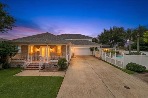 530 Oaklawn Dr, Metairie, LA, 70005-2809 | Card Image