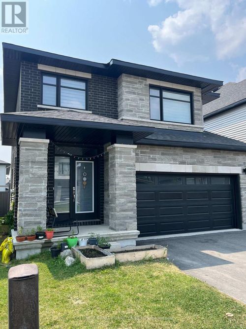 248 Dagenham St, Stittsville, ON, K2S2X7 | Card Image