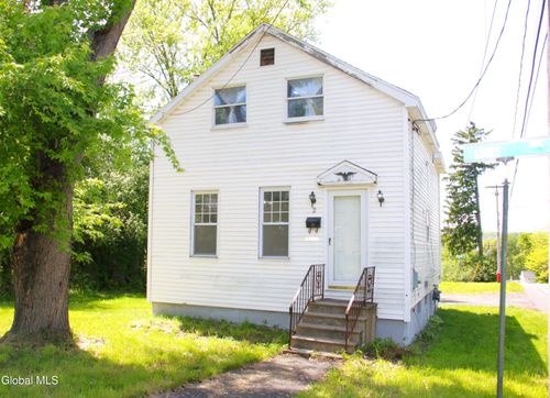 2 Lunis Ave, Rensselaer, NY, 12144-4316 | Card Image