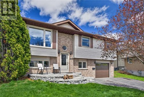 219 Autumnwood Cres, Sudbury, ON, P3B3Z5 | Card Image