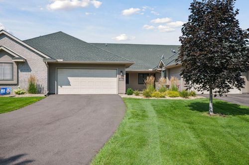 4257 93rd Ave N, Brooklyn Park, MN, 55443-1748 | Card Image
