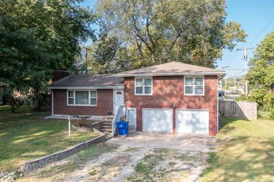 904 Somers Street, House other with 4 bedrooms, 2 bathrooms and null parking in Tonganoxie KS | Image 1