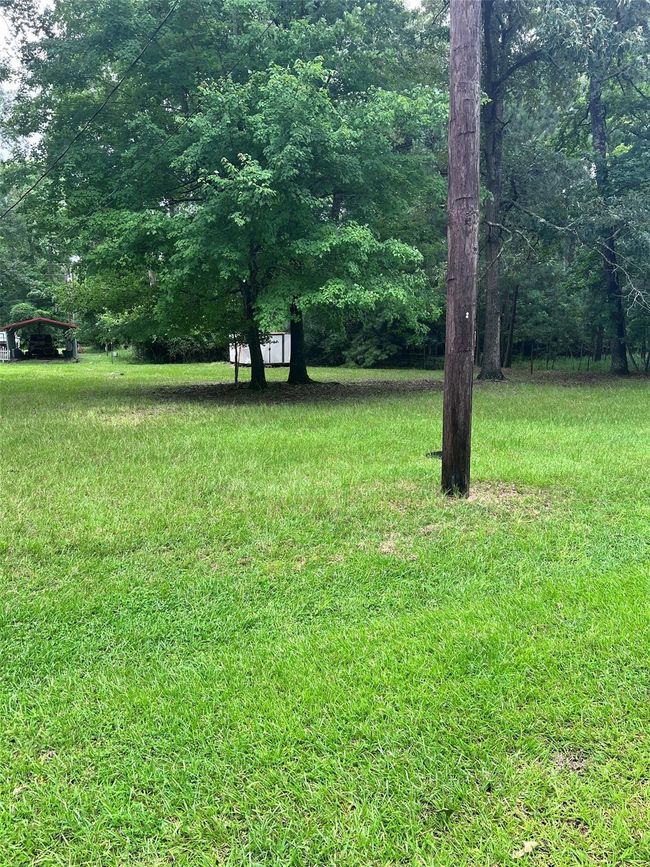 The two lots total 11, 000 sf or .26 acres. Plenty of room to build a house or move in a manufactured home, tiny home or RV. | Image 4
