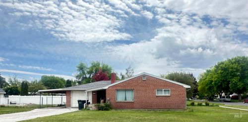 425 W 20th St, Burley, ID, 83318-2348 | Card Image