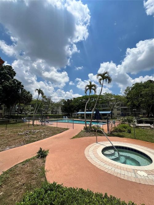 439-3001 Nw 48th Ave, Lauderdale Lakes, FL, 33313-7202 | Card Image