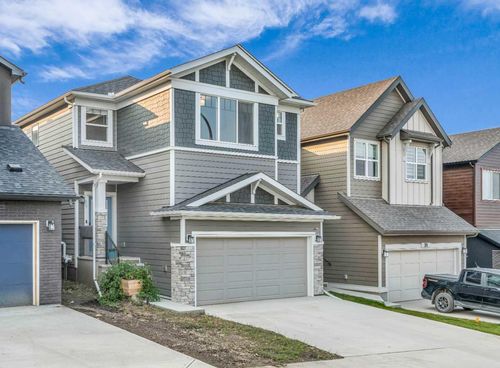 35 Versant View Sw, Calgary, AB, T2Y0W9 | Card Image