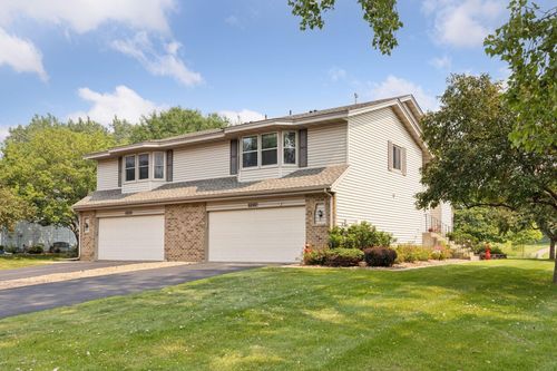 6840 Thames Rd, Woodbury, MN, 55125-2422 | Card Image