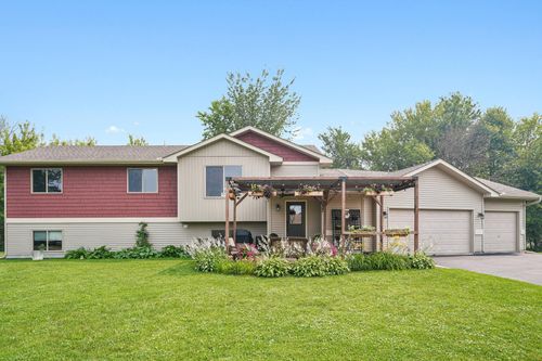 6227 209th St N, Forest Lake, MN, 55025-8076 | Card Image