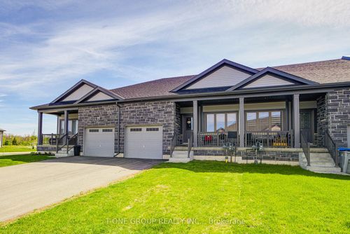 101 Cheryl Ave, Atwood, ON, N0G1B0 | Card Image