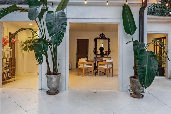 2129 Brentwood Dr, House other with 3 bedrooms, 5 bathrooms and 2 parking in Houston TX | Image 39