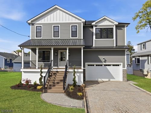 8 Lionel St, Clark, NJ, 07066-2522 | Card Image