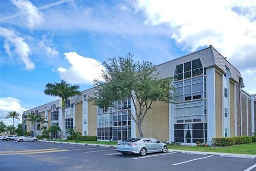 apt-301-3020 Ne 16th Ave, Oakland Park, FL, 33334-5218 | Card Image