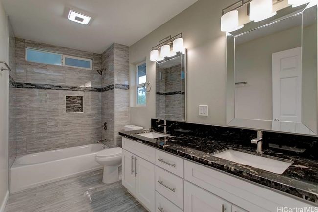 Primary bathroom. | Image 11