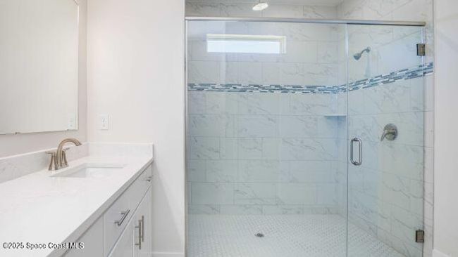 Model home - actual features may vary. | Image 8