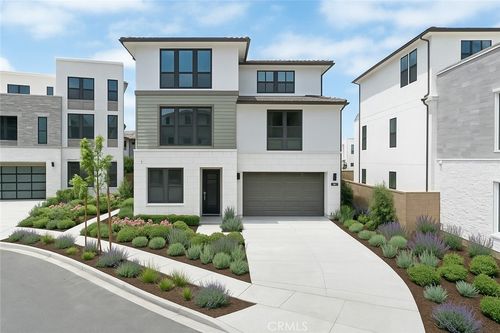 217 Stage, Irvine, CA, 92618 | Card Image