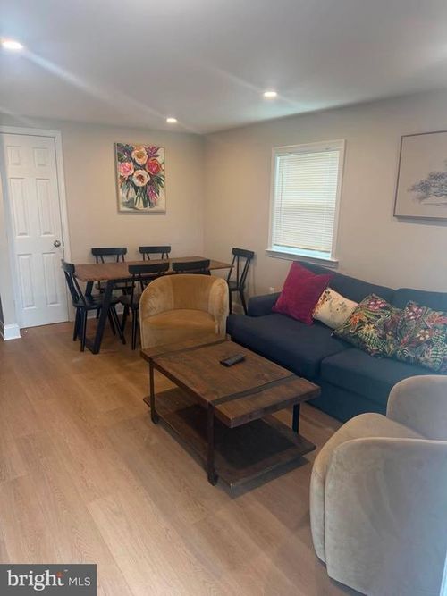 2-120 W 4th Ave, RANSON, WV, 25438-1448 | Card Image