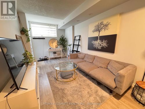 113-1135 Cooke Boulevard, Burlington (LaSalle), ON, L7T0C3 | Card Image