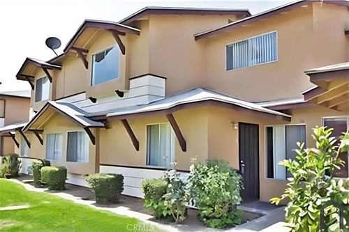 12916 Bloomfield Ave, Norwalk, CA, 90650-3258 | Card Image