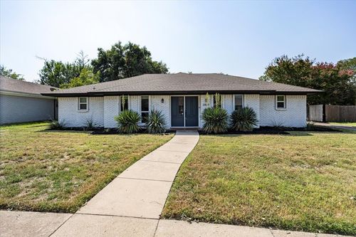 3404 Peachtree Ln, Pantego, TX, 76013-3004 | Card Image