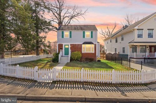 5800 3rd St S, ARLINGTON, VA, 22204-1122 | Card Image