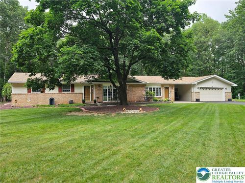 450 Old Allentown Rd, WIND GAP, PA, 18091-9704 | Card Image