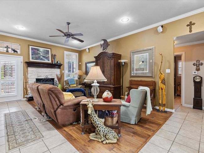 713 Amherst Dr, House other with 3 bedrooms, 2 bathrooms and null parking in Waxahachie TX | Image 14