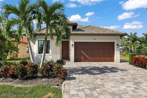 845 101st Avenue N, NAPLES, FL, 34108 | Card Image