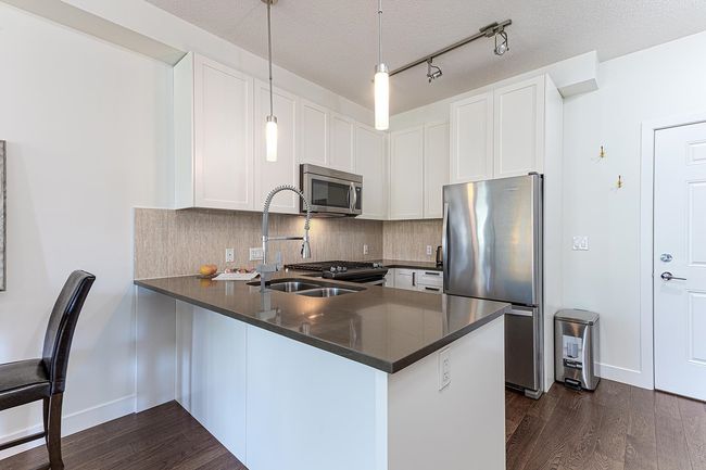 310 - 12409 Harris Rd, Condo with 2 bedrooms, 1 bathrooms and 1 parking in Pitt Meadows BC | Image 6
