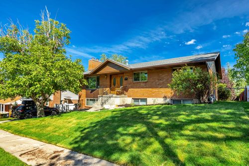 2555 E Elm Ave, Salt Lake City, UT, 84109-1332 | Card Image