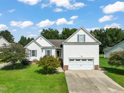 105 Willmont Ct, Benson, NC, 27504-9416 | Card Image