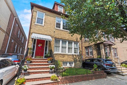 8111 5th Ave, North Bergen, NJ, 07047-6515 | Card Image