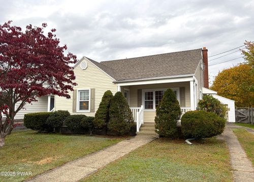 133 Corcoran St, Old Forge, PA, 18518-1763 | Card Image