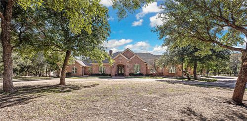 795 Winding Trl, Crawford, TX, 76638-3249 | Card Image