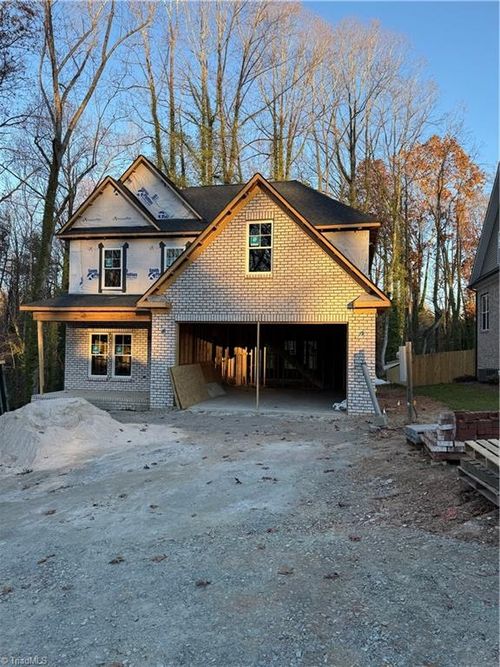 559 Alpine Rd, Winston-Salem, NC, 27104-1211 | Card Image