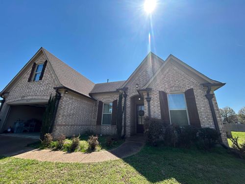 9067 Oakvale Cv, Cordova, TN, 38016-0205 | Card Image